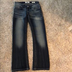 Daytrip Leo bootcut jeans. Size 25R